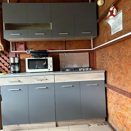 Casa Cu Flori 3*