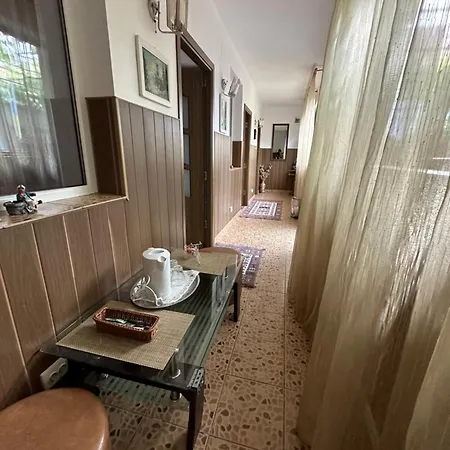 Casa Cu Flori Gasthuis