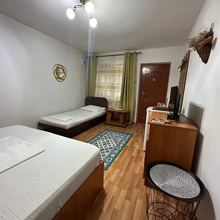 Casa Cu Flori Gasthuis