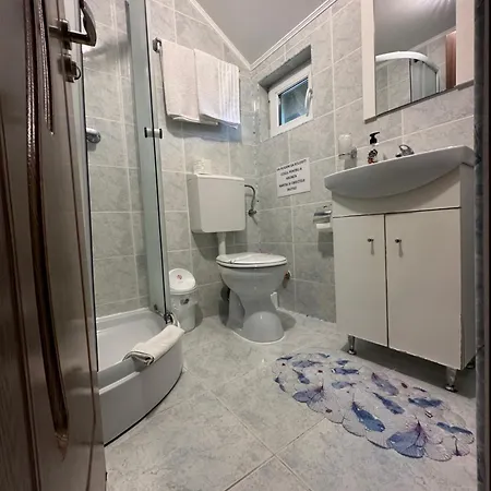 Casa Cu Flori Gasthuis