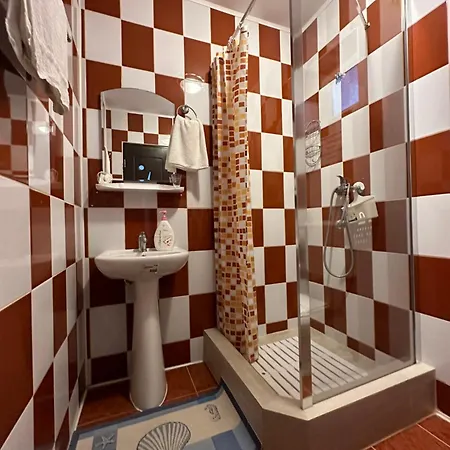 Casa Cu Flori Gasthuis Corbu (Constanta)